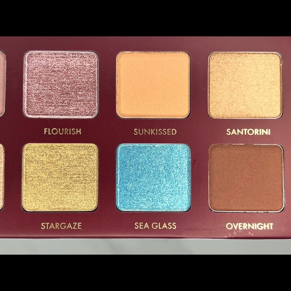 New Wander Beauty Wanderess™ Escape Eyeshadow Palette - Picture 3 of 9